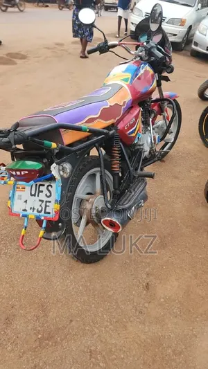 Bajaj CT 125X 2023 Red