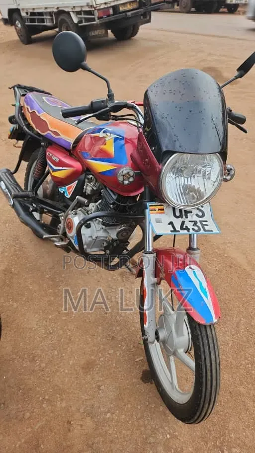 Bajaj CT 125X 2023 Red