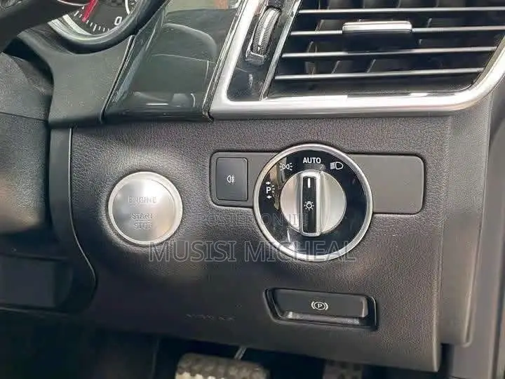 Mercedes-Benz GLE-Class GLE 350d 4MATIC 2018 White