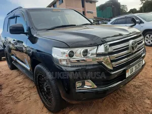 Toyota Land Cruiser Prado 2012 Black