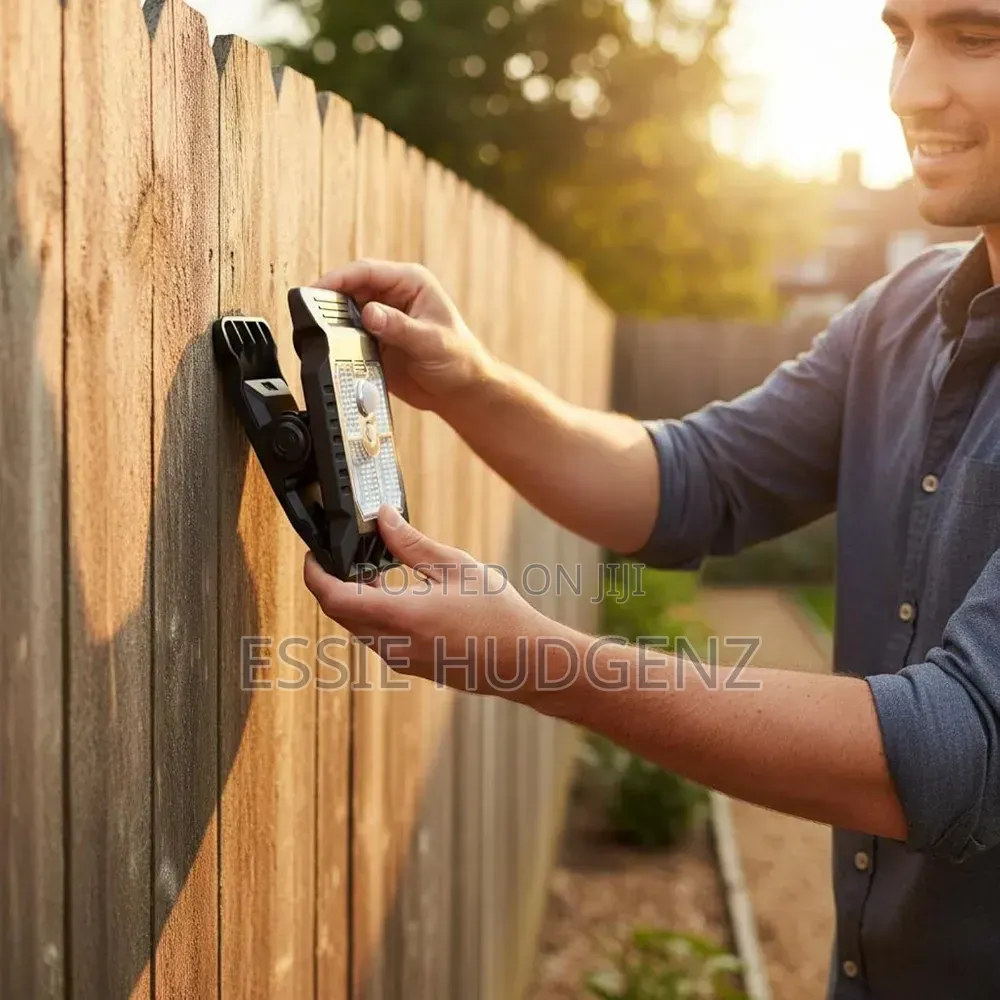 Motion Sensor Clip on Solar Light
