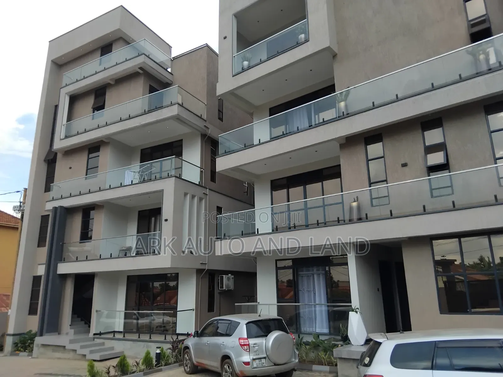 3bdrm Apartment in Kisasi Bahai, Nakawa for sale
