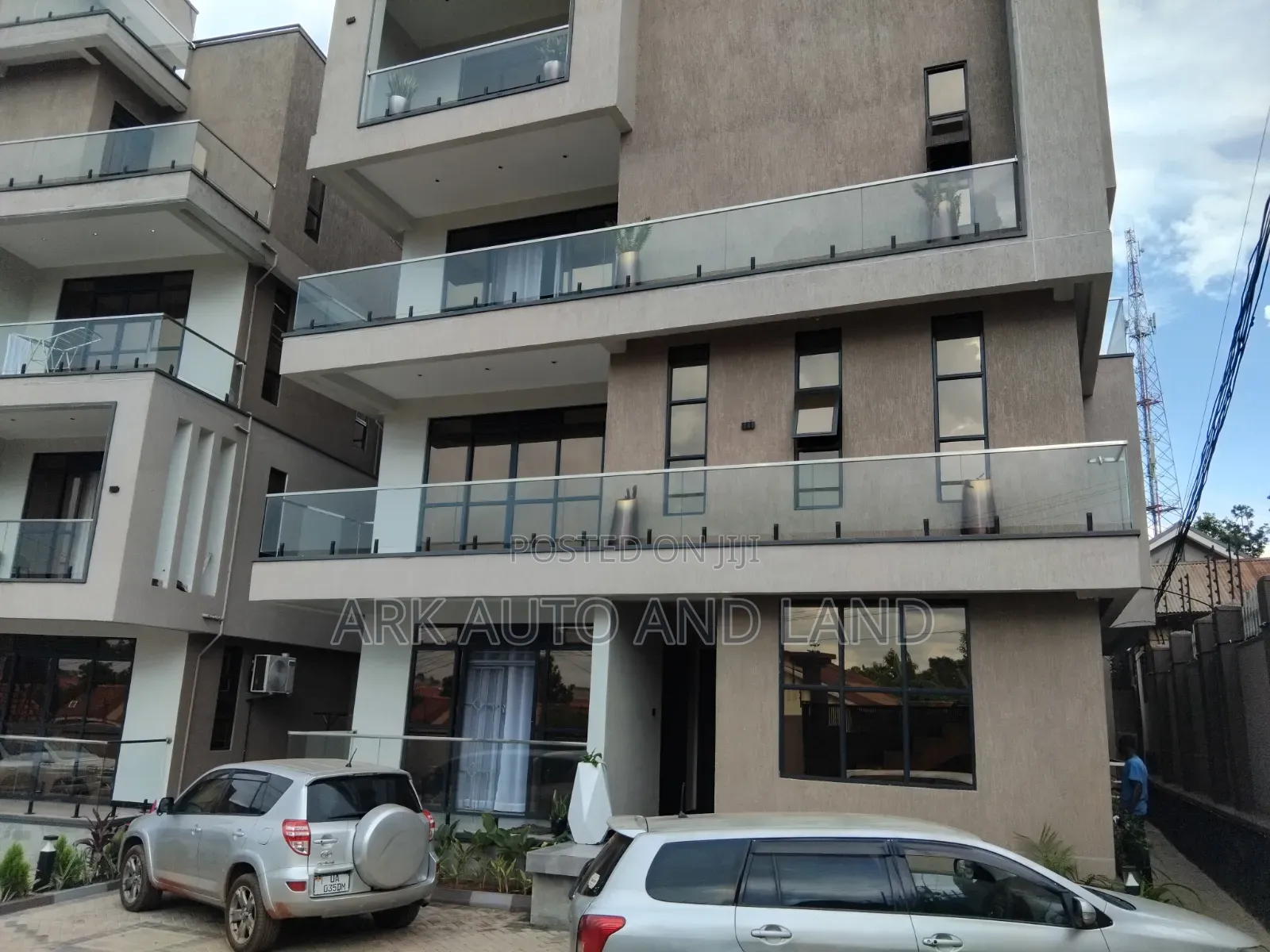 3bdrm Apartment in Kisasi Bahai, Nakawa for sale