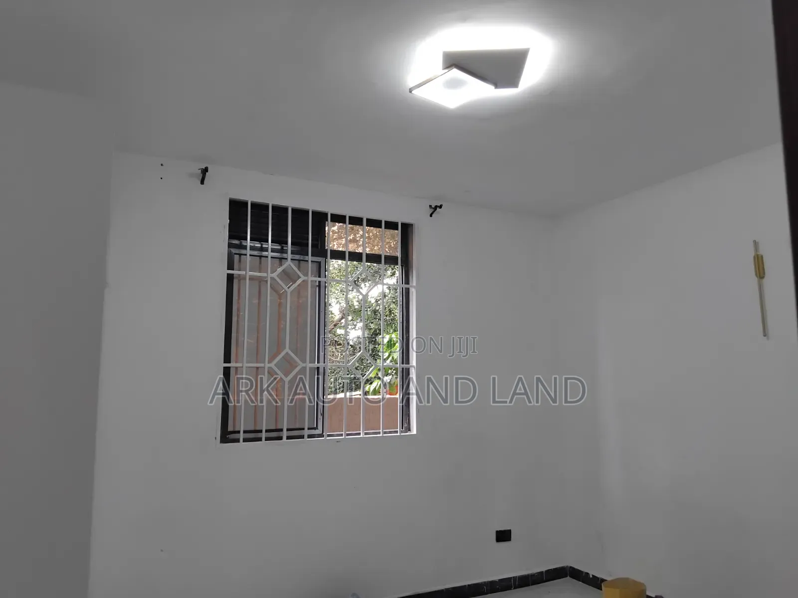 3bdrm Apartment in Kisasi Bahai, Nakawa for sale