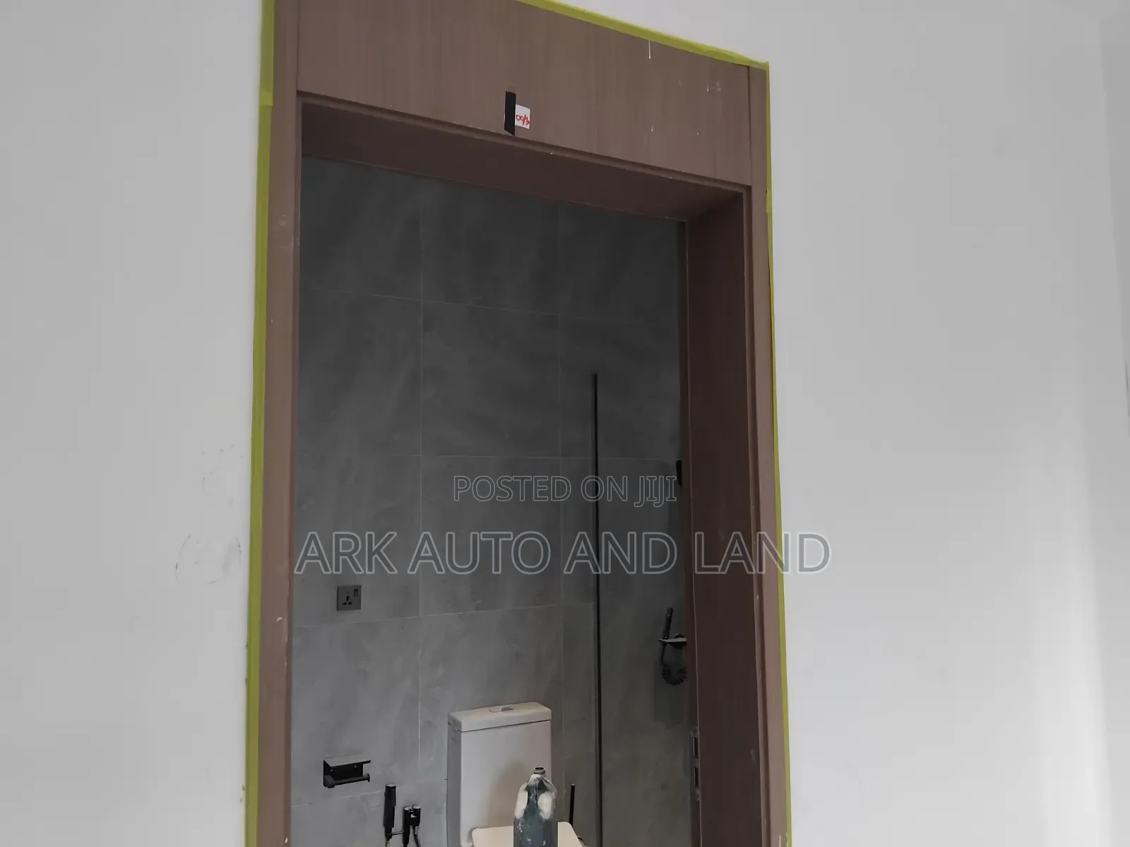 3bdrm Apartment in Kisasi Bahai, Nakawa for sale