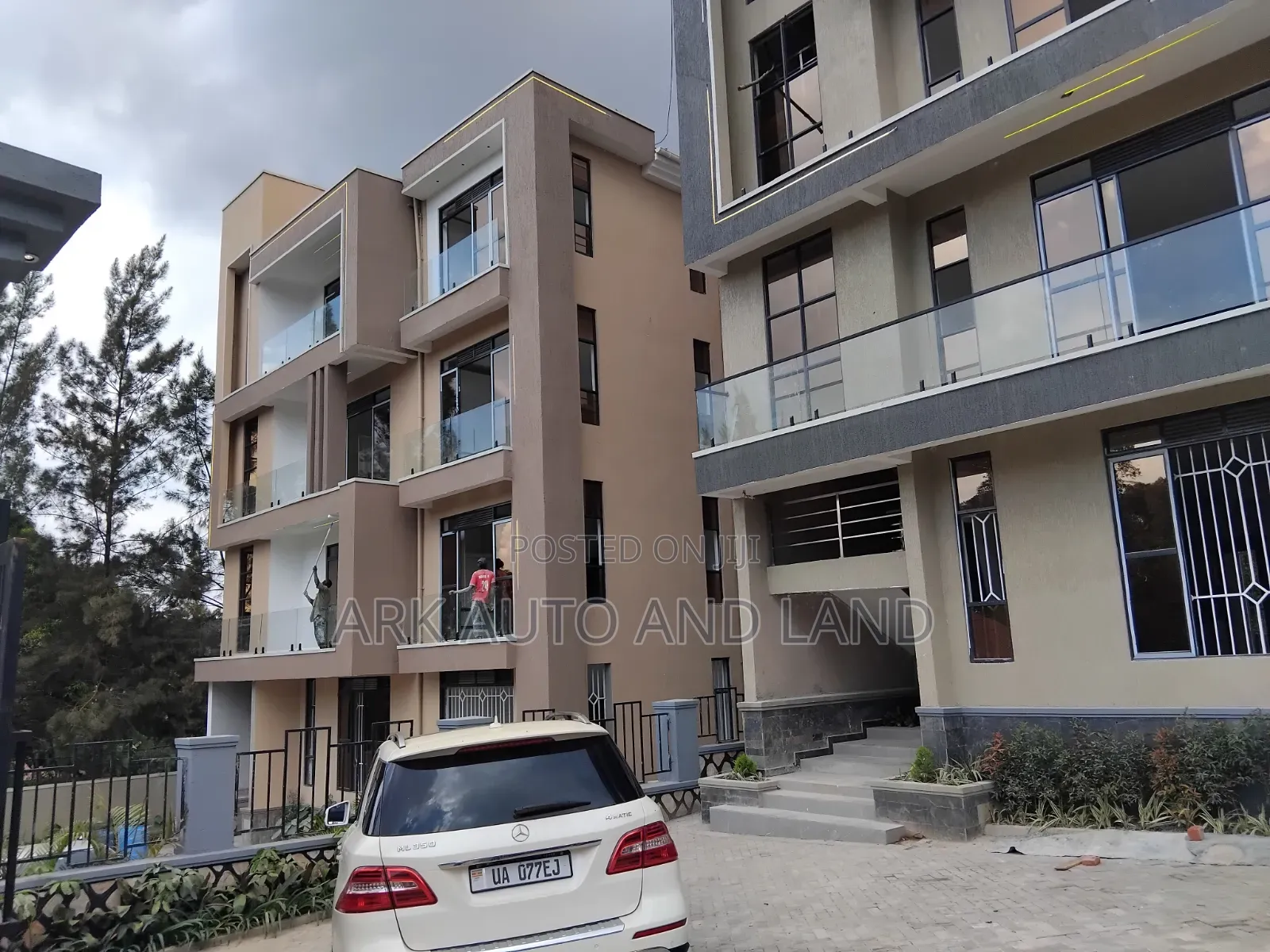 3bdrm Apartment in Kisasi Bahai, Nakawa for sale