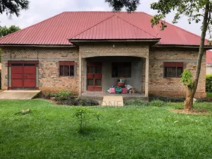 4bdrm House in Nkozi for sale