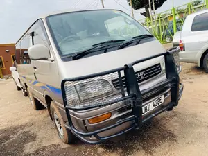 Toyota HiAce 2001 Silver