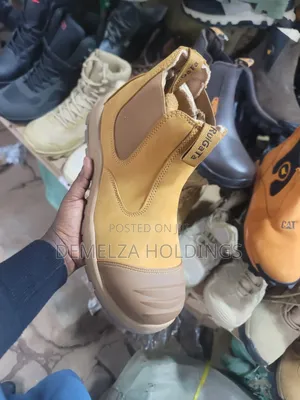 Ruigata Safety Boots