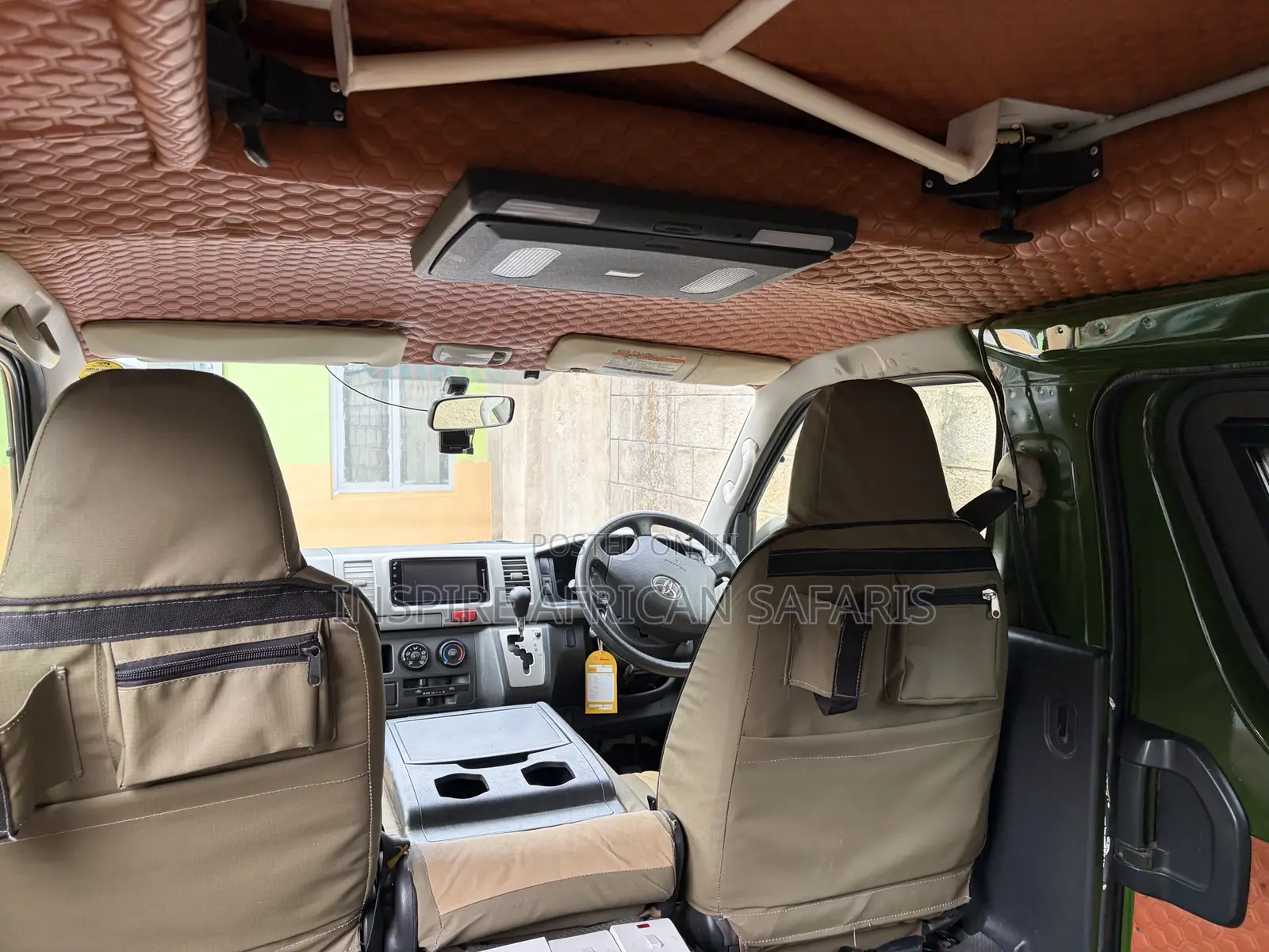 Toyota HiAce 2011 Green
