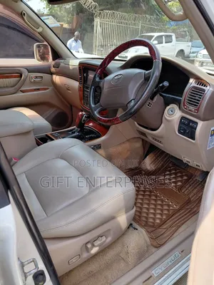 Toyota Land Cruiser Cygnus 4.7 2007 White
