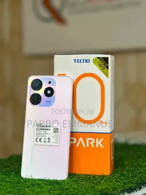New Tecno Spark 10 Pro 256 GB Silver