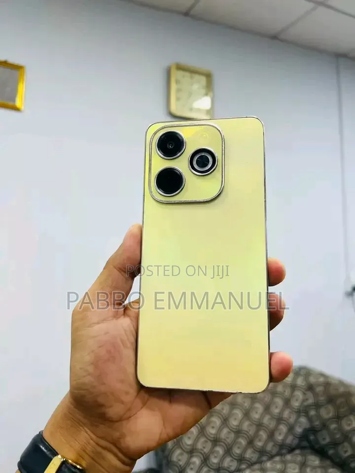 New Infinix Hot 40 Pro 256 GB Gold