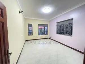 4bdrm House in Kitende Arkright, Central Division for sale