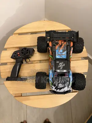 High-Speed 4WD Off-Road RC Racing Car – Remote Controlled