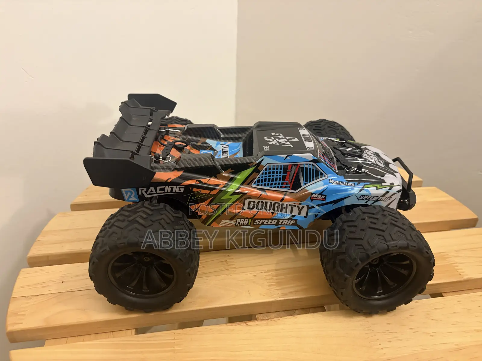 High-Speed 4WD Off-Road RC Racing Car – Remote Controlled