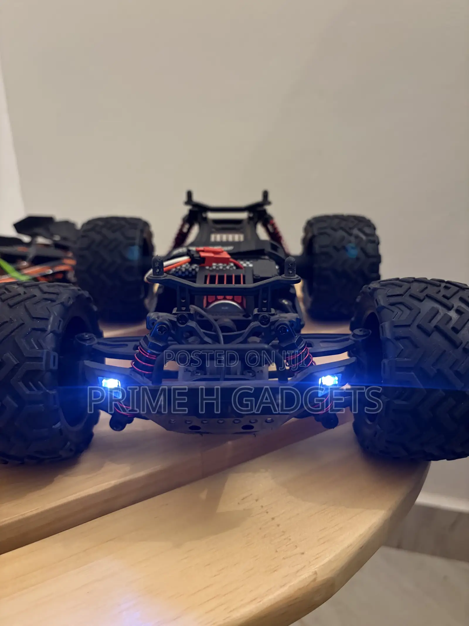 High-Speed 4WD Off-Road RC Racing Car – Remote Controlled