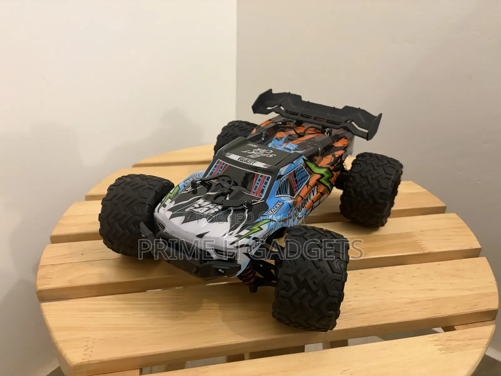 High-Speed 4WD Off-Road RC Racing Car – Remote Controlled