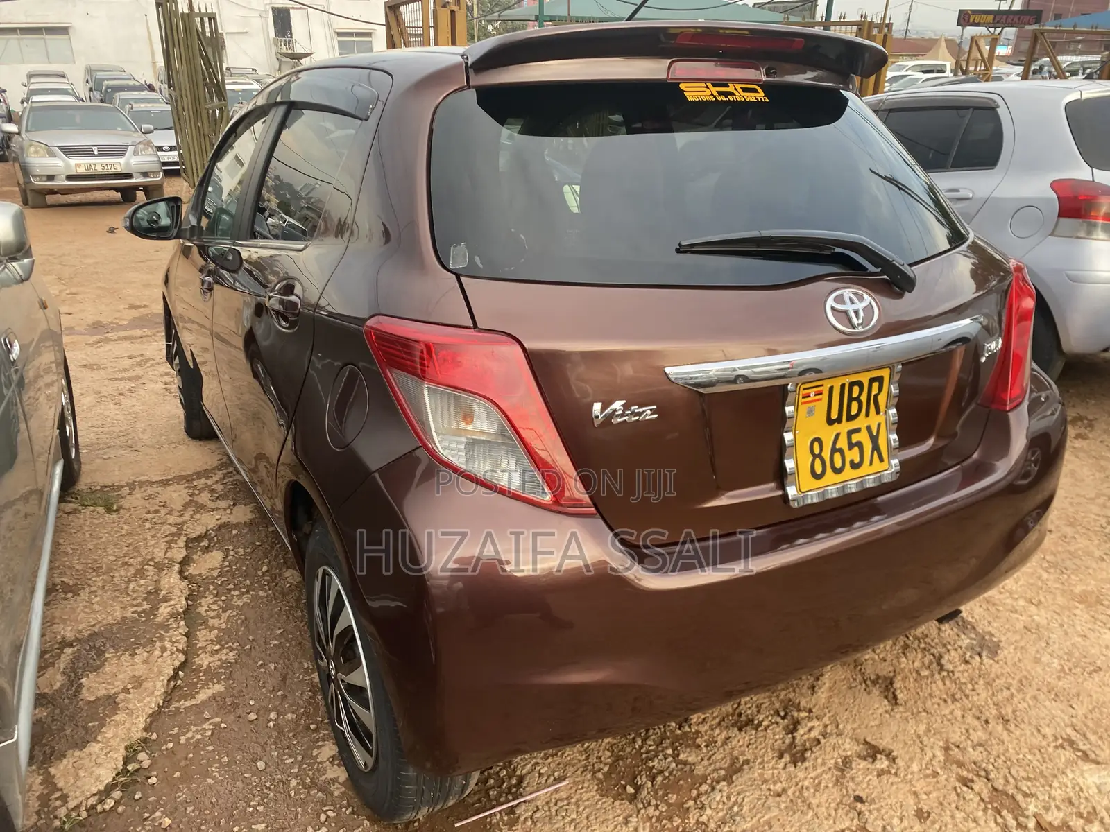 Toyota Vitz 2012 Maroon