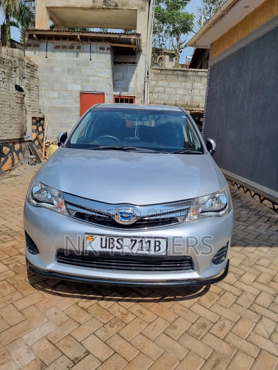 Toyota Corolla Fielder 1.5 Hybrid FWD 2013 Silver