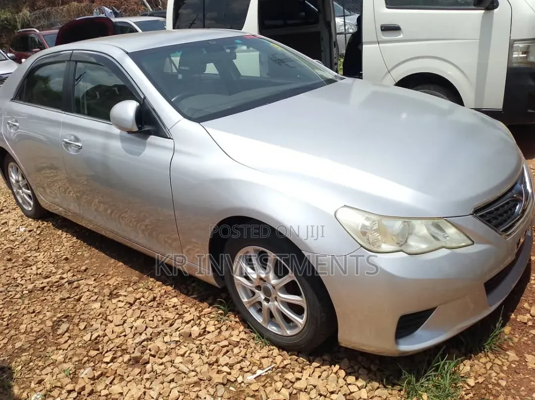 Toyota Mark X 2.5 AWD 2011 Silver