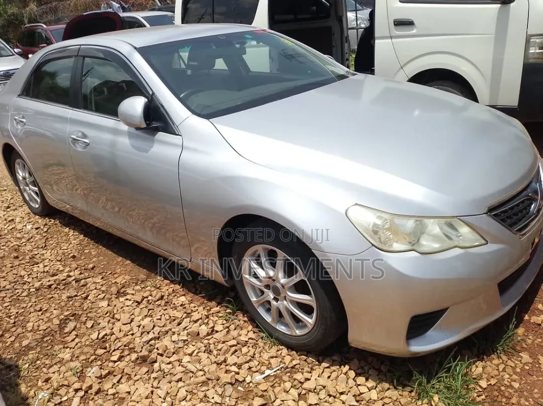 Toyota Mark X 2.5 AWD 2011 Silver