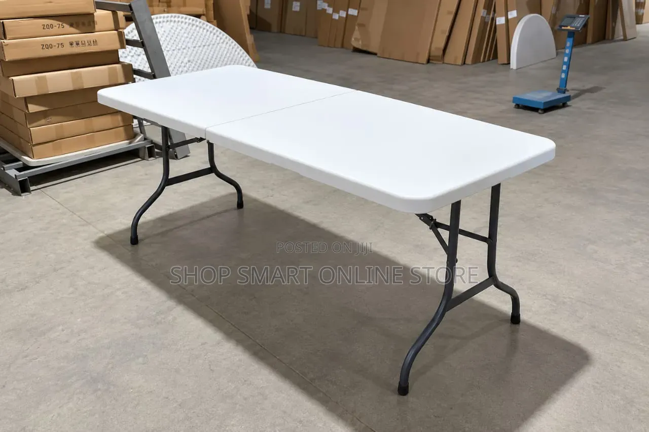6 People Dining Foldable Plastic Table Plastic Table 150cm