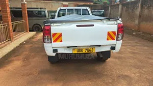 Toyota Hilux 2015 White
