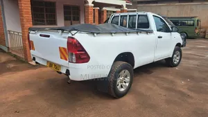 Toyota Hilux 2015 White