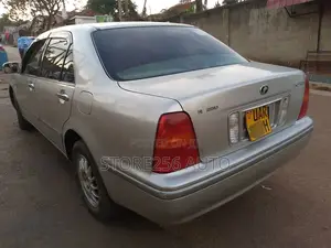 Toyota Progress 2.5 RWD 2000 Silver