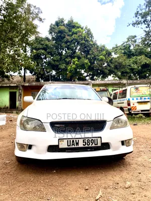 Toyota Altezza 2000 White