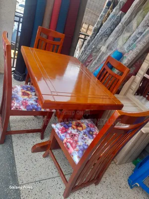 Dinning Table
