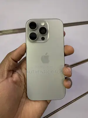 Apple iPhone 16 Pro 256 GB Silver