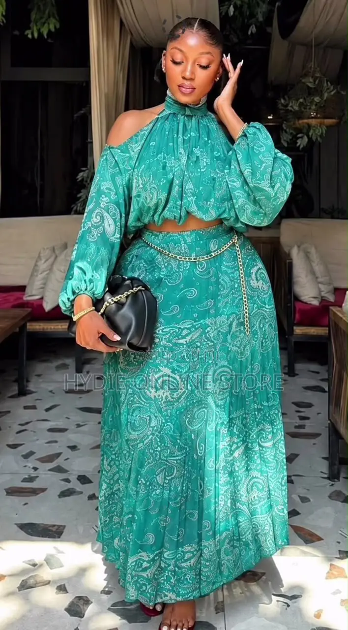 Fashion Top and Skirt (Two Piece)