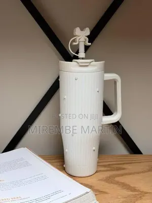 Sitarayuri Pearled Insulated Tumbler