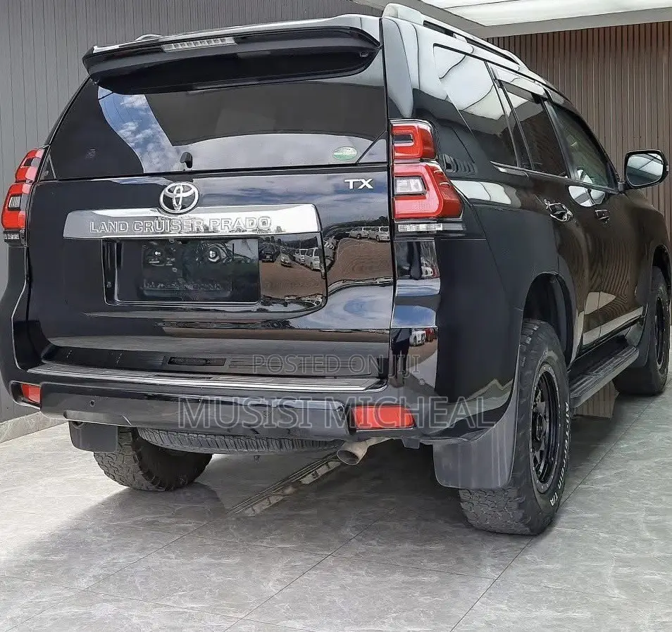 Toyota Land Cruiser Prado 2.8 2018 Black