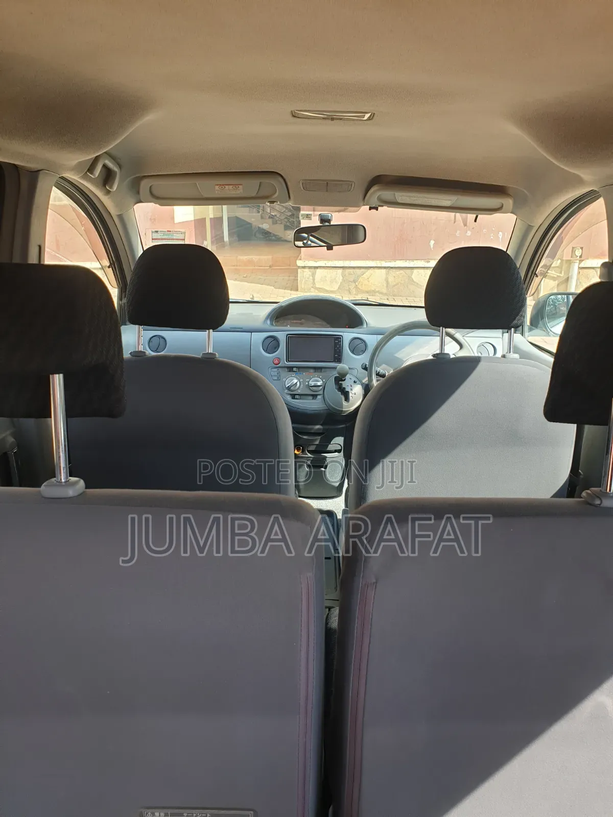 Toyota Sienta 1.5 FWD 2008 Silver