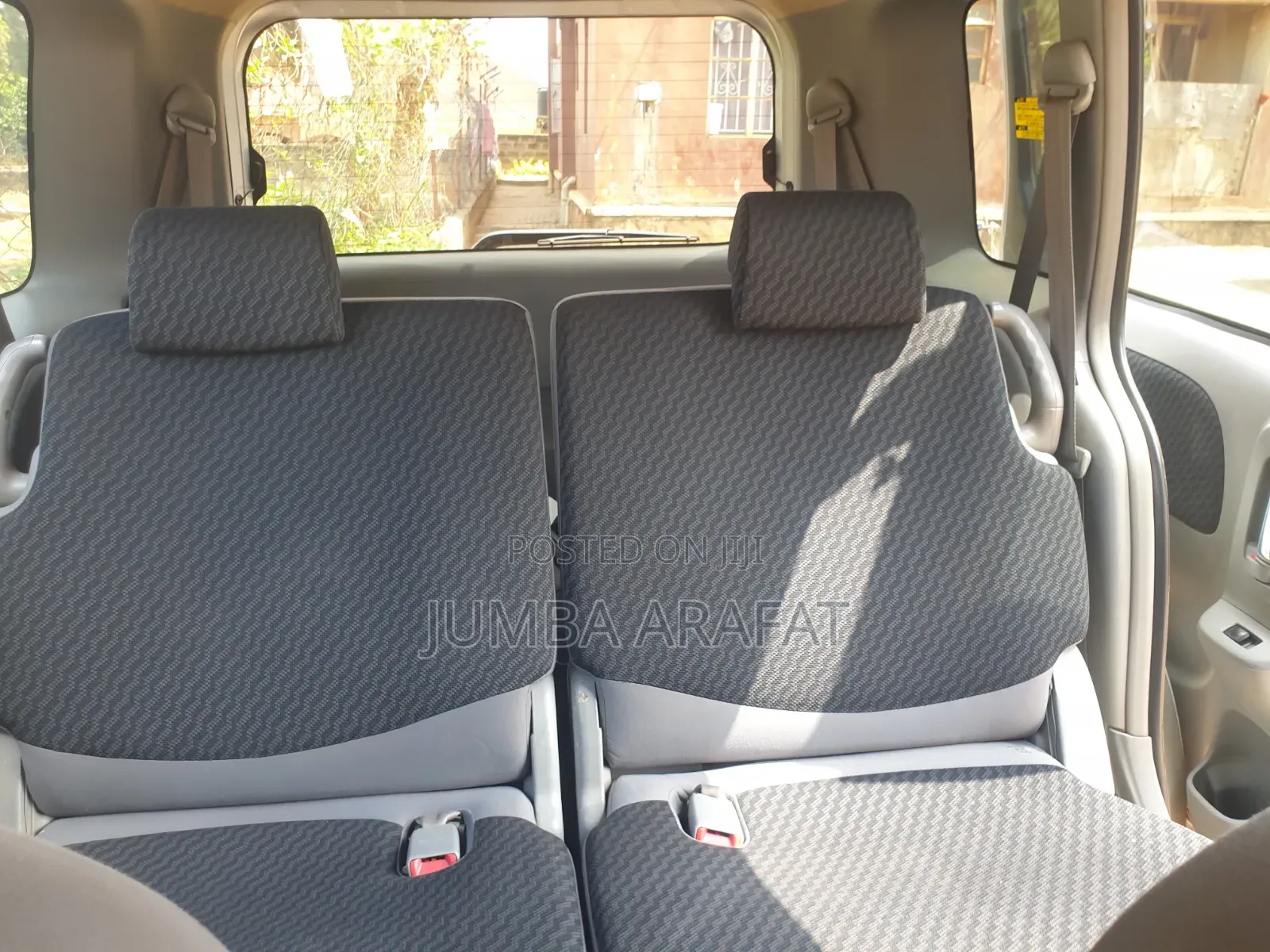 Toyota Sienta 1.5 FWD 2008 Silver
