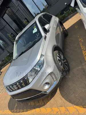 Suzuki Escudo 2019 Silver