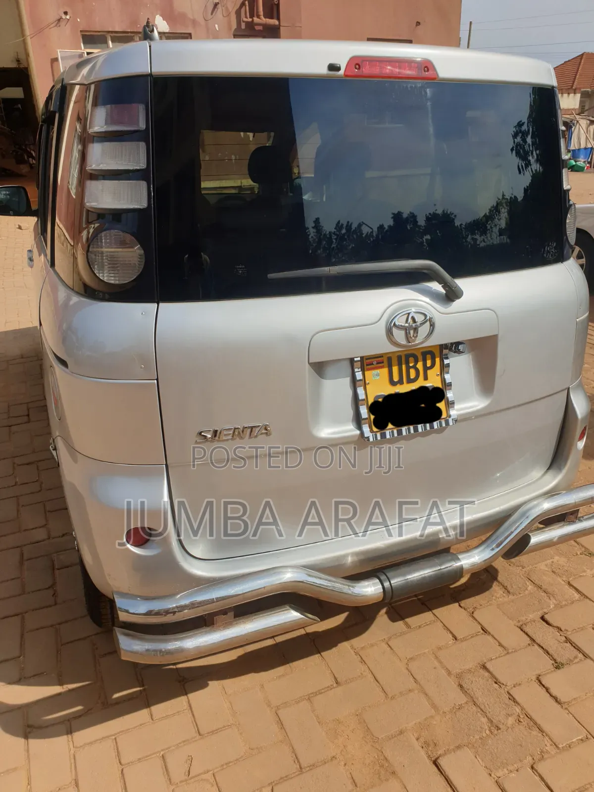 Toyota Sienta 1.5 FWD 2008 Silver
