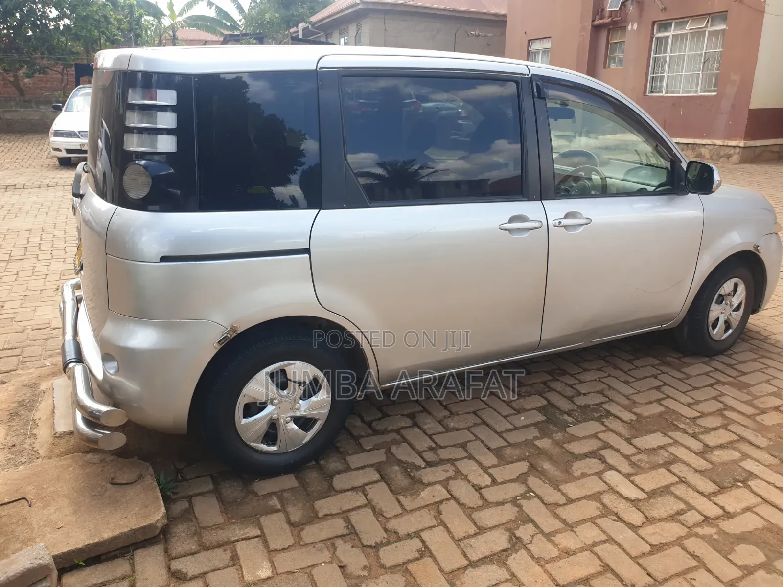 Toyota Sienta 1.5 FWD 2008 Silver