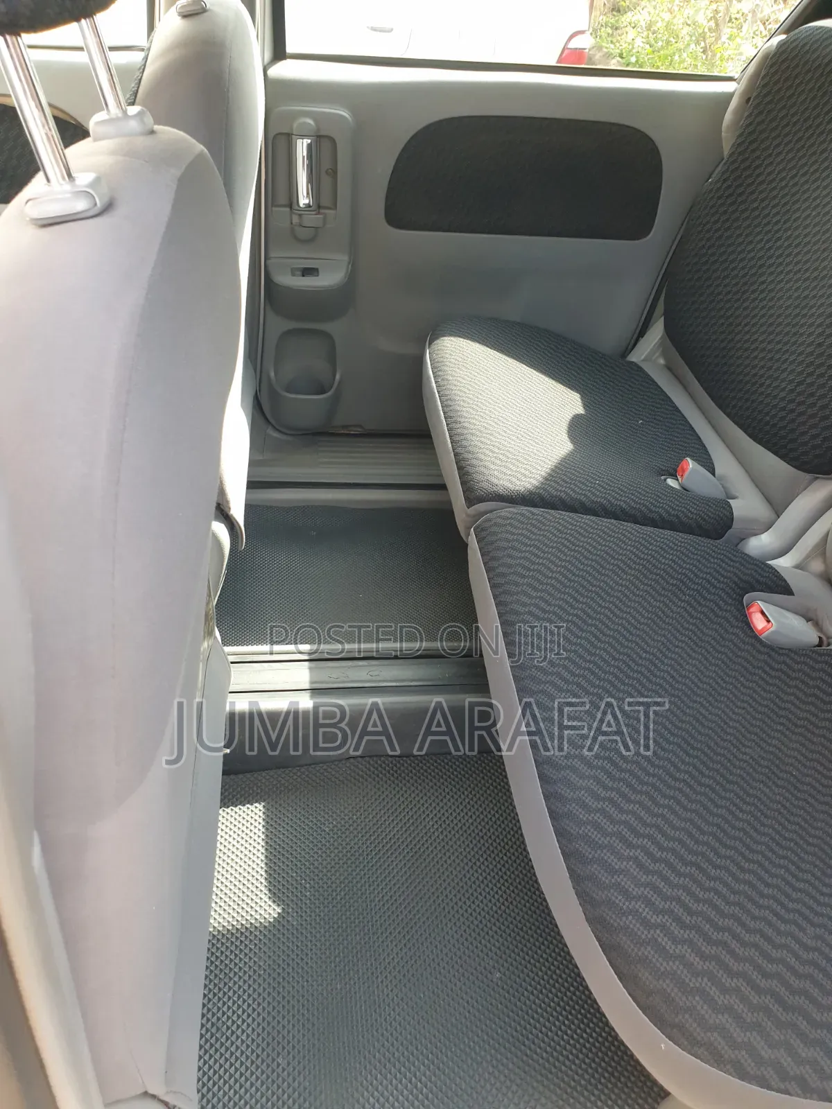 Toyota Sienta 1.5 FWD 2008 Silver