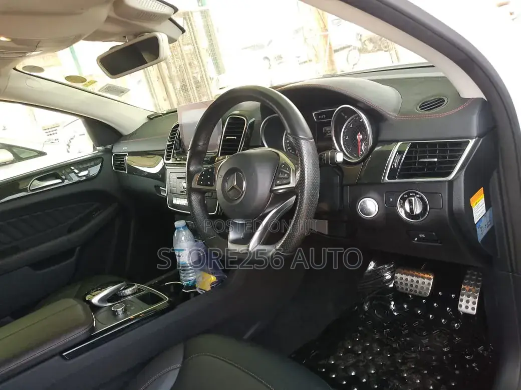 Mercedes-Benz GLE-Class GLE 350d 4MATIC 2017 White