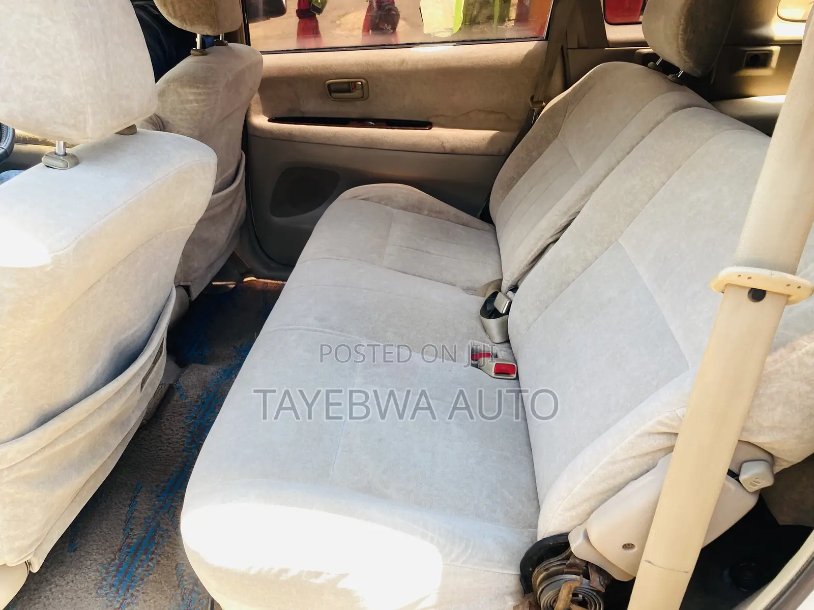 Toyota Ipsum 2000 White