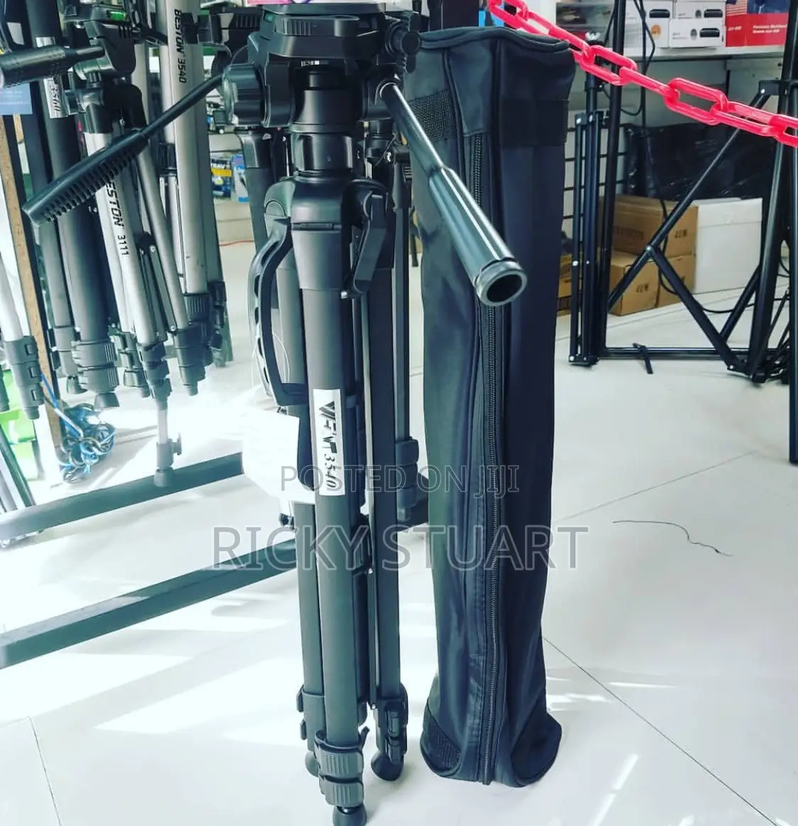 Weifeng WT-3540 Lightweight Tripod Stand