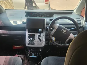 Toyota Noah 2012 Black