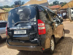 Toyota Noah 2012 Black