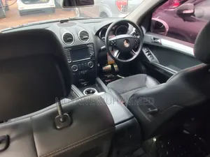 Mercedes-Benz M Class 2009 Silver