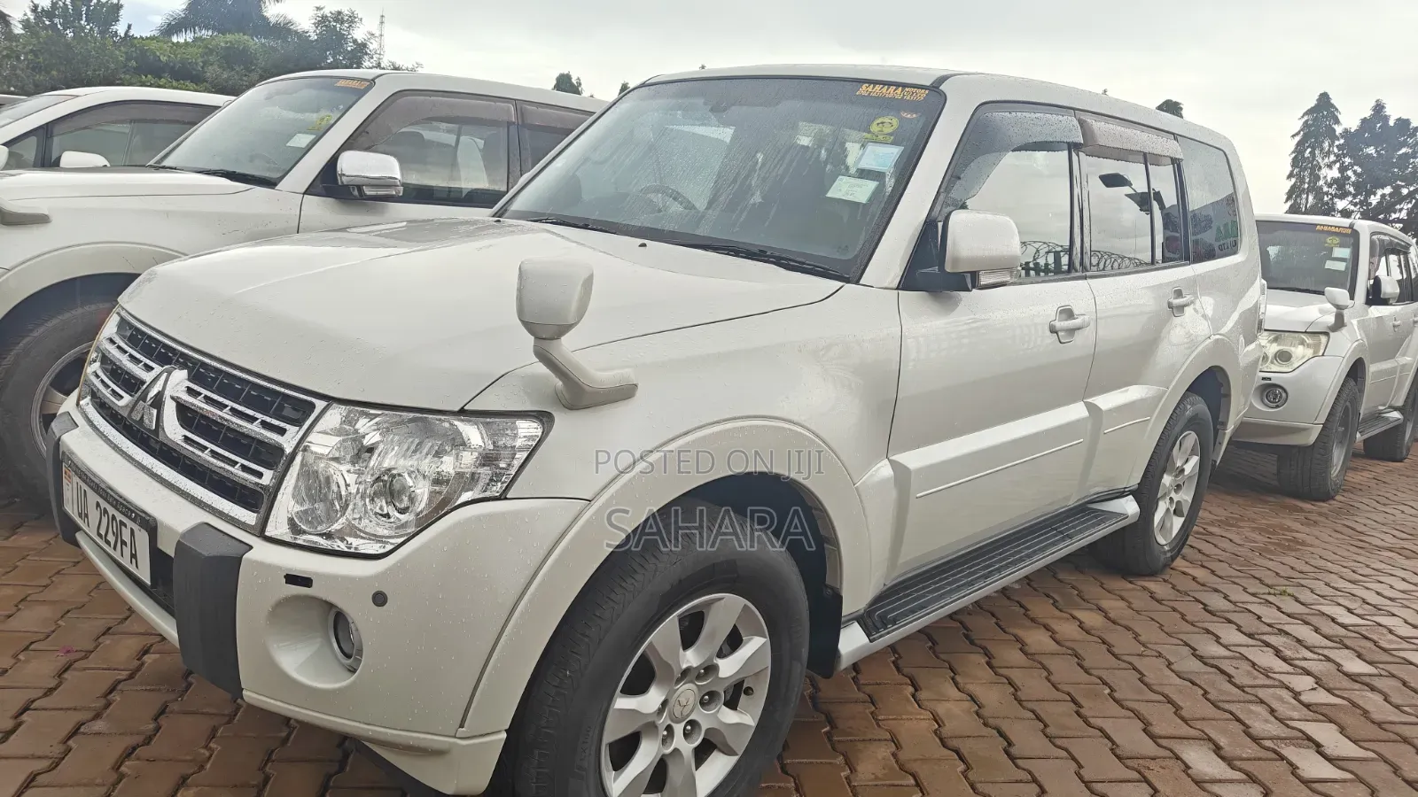 Mitsubishi Pajero 2011 White