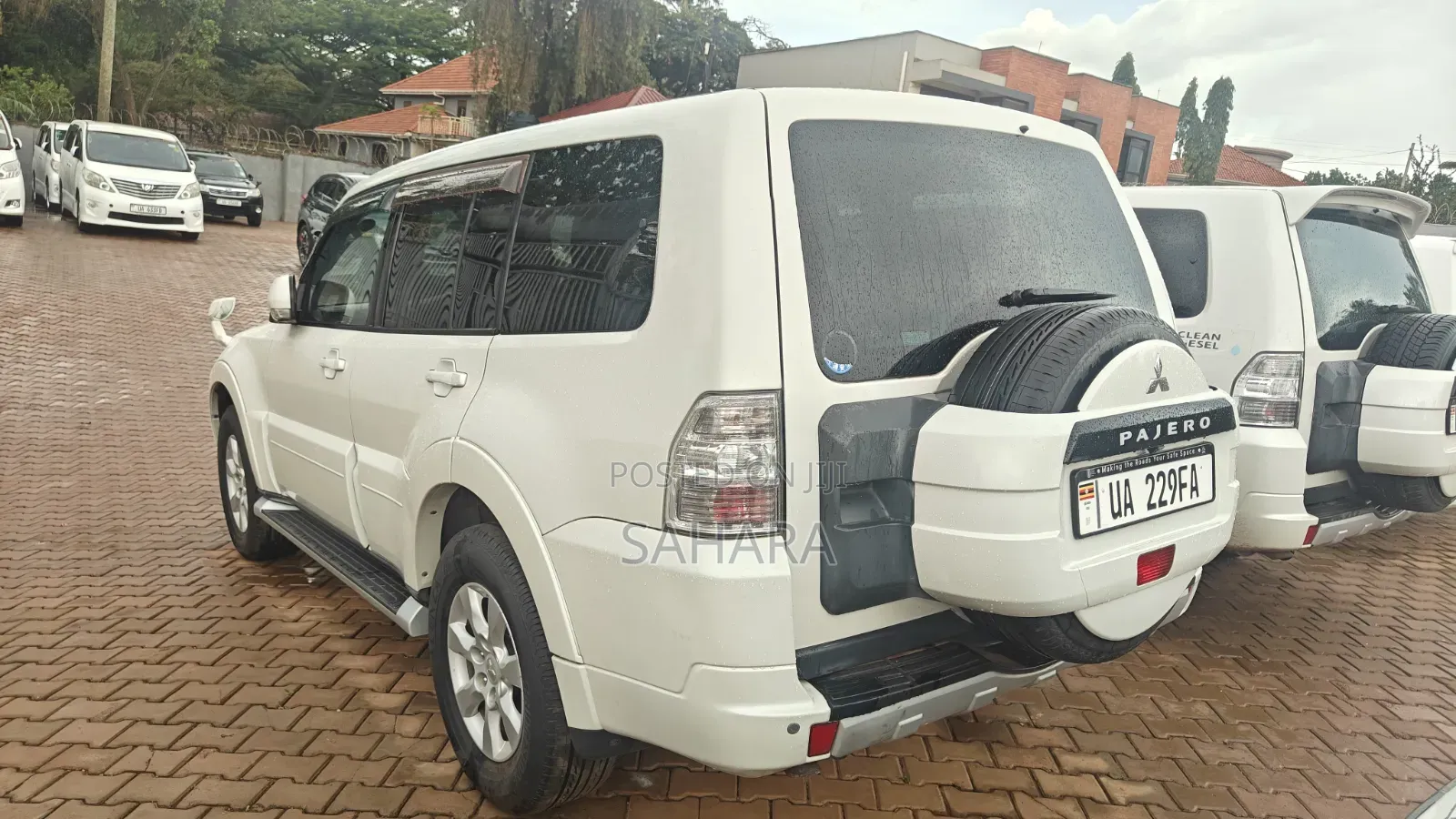 Mitsubishi Pajero 2011 White